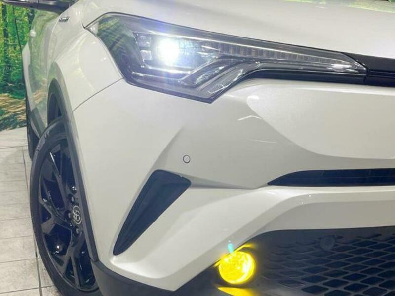C-HR-11