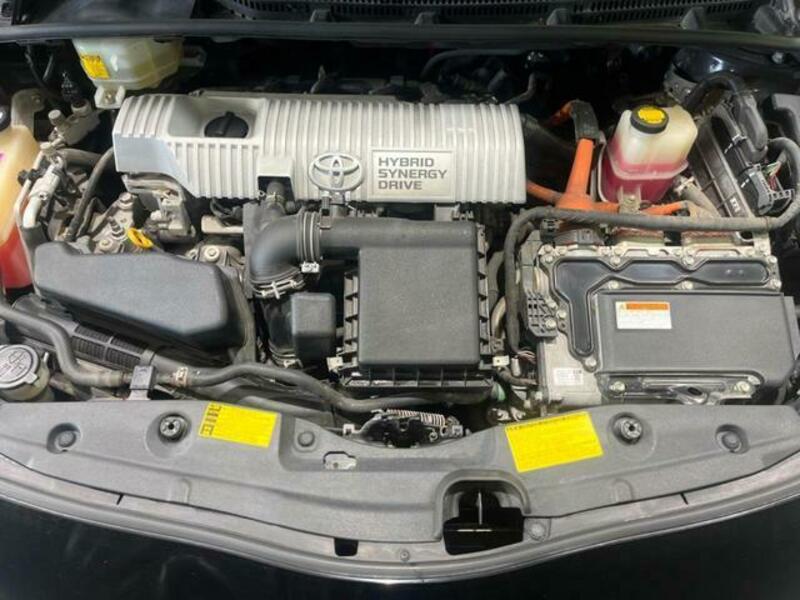 PRIUS-17