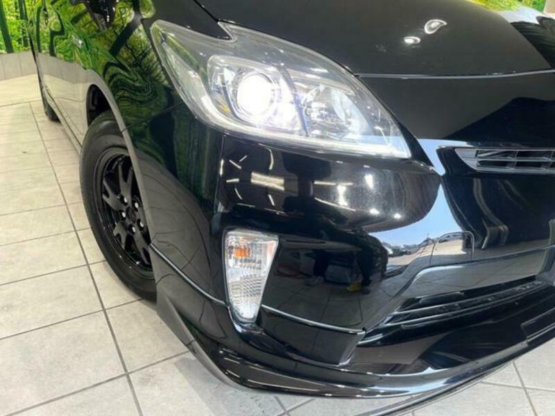 PRIUS-11