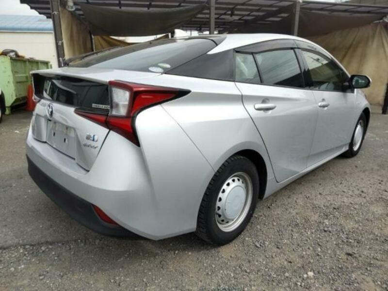 PRIUS-3