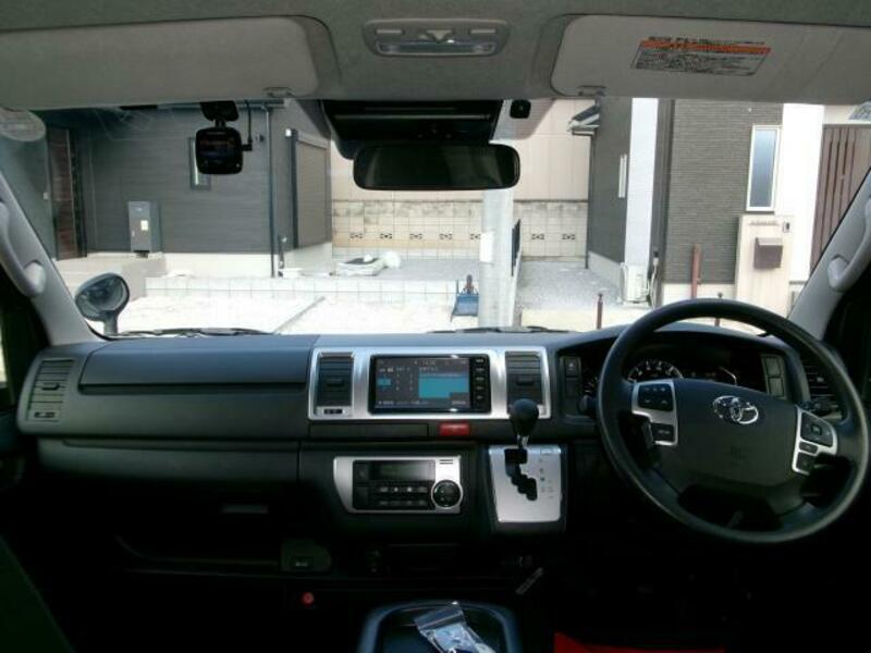 HIACE VAN-6