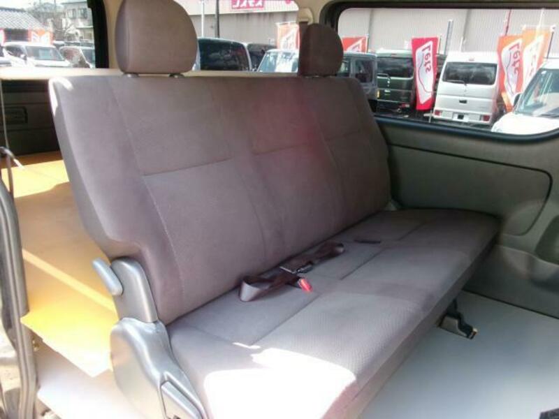 HIACE VAN-17