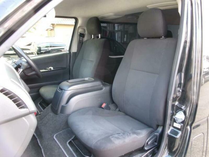 HIACE VAN-10