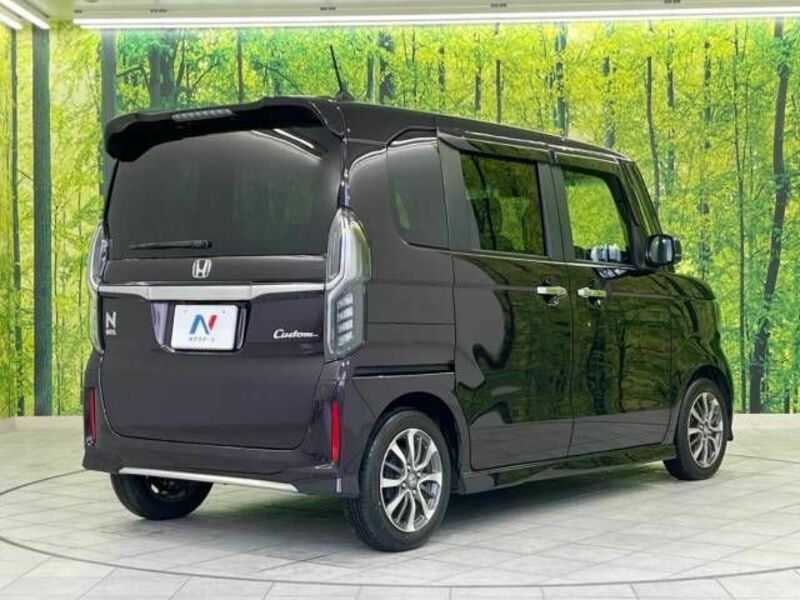 N BOX CUSTOM