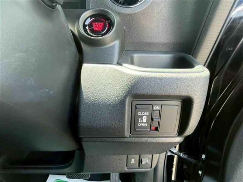 N BOX CUSTOM-13
