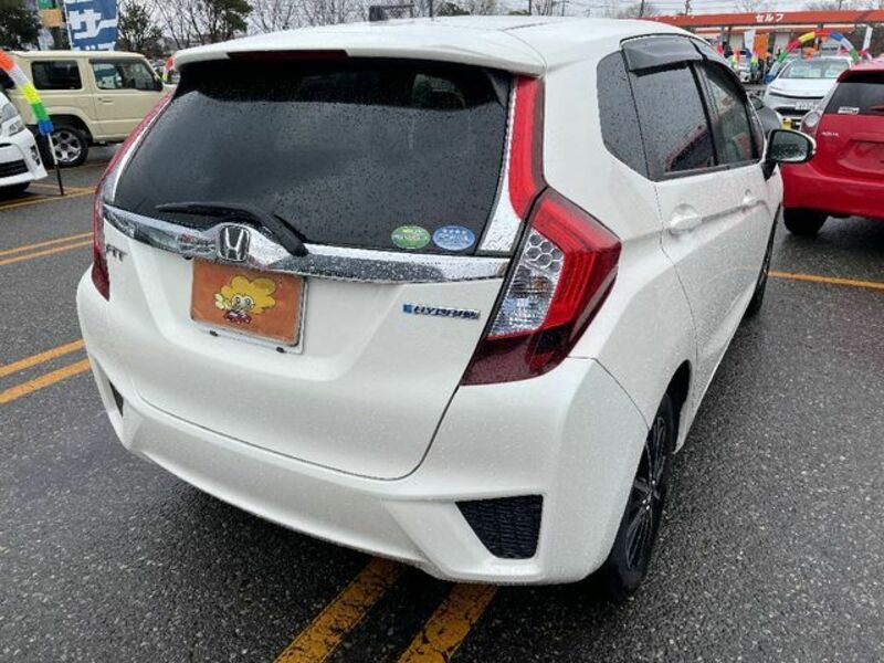 FIT HYBRID-2