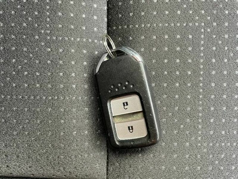 FIT HYBRID-9