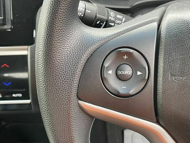 FIT HYBRID-18