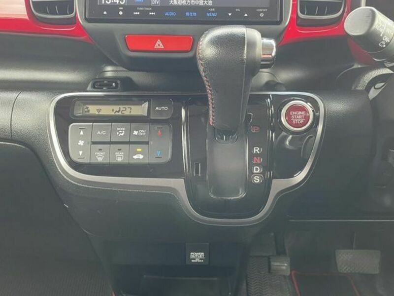 N BOX CUSTOM-14