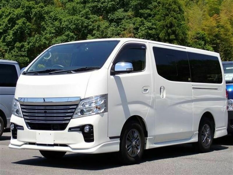 NV350 CARAVAN-0