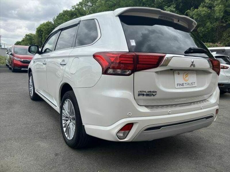 OUTLANDER PHEV