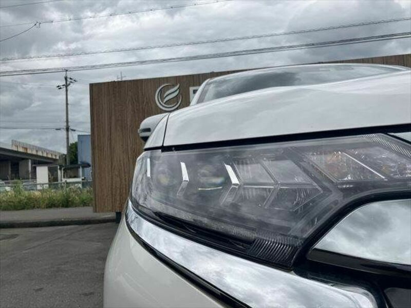 OUTLANDER PHEV