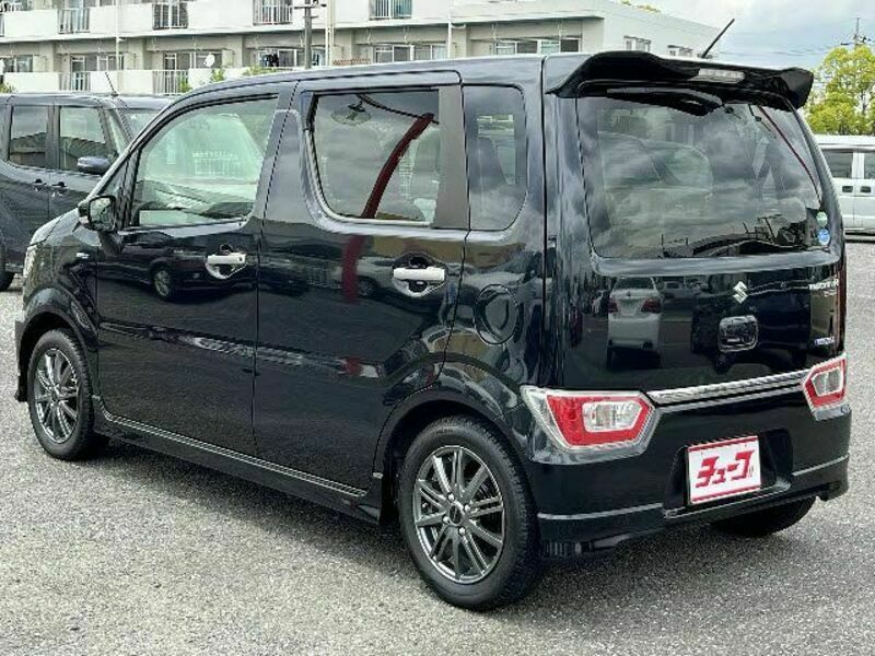 WAGON R-8