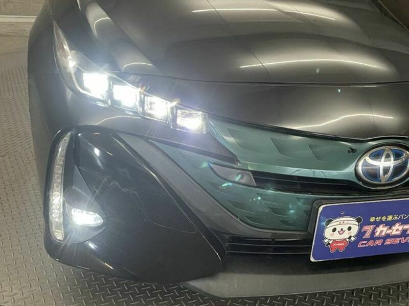 PRIUS PHV-8