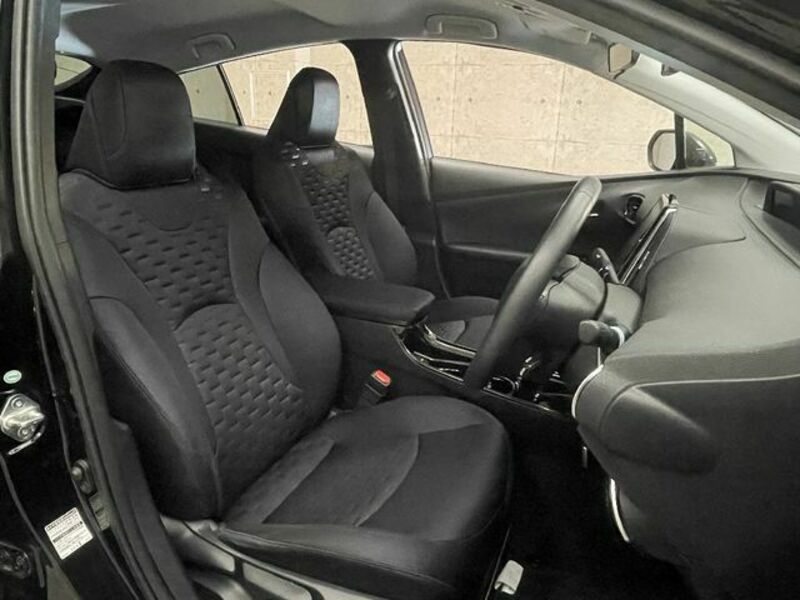 PRIUS PHV-9