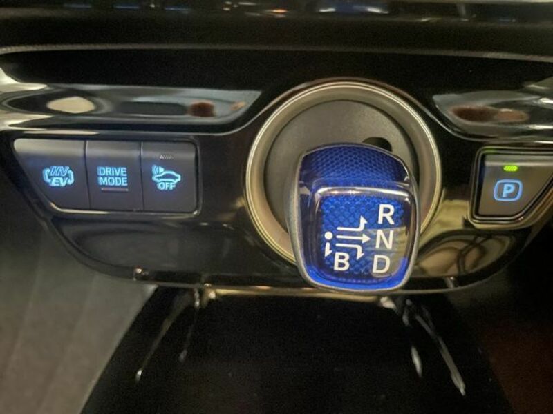 PRIUS PHV-14