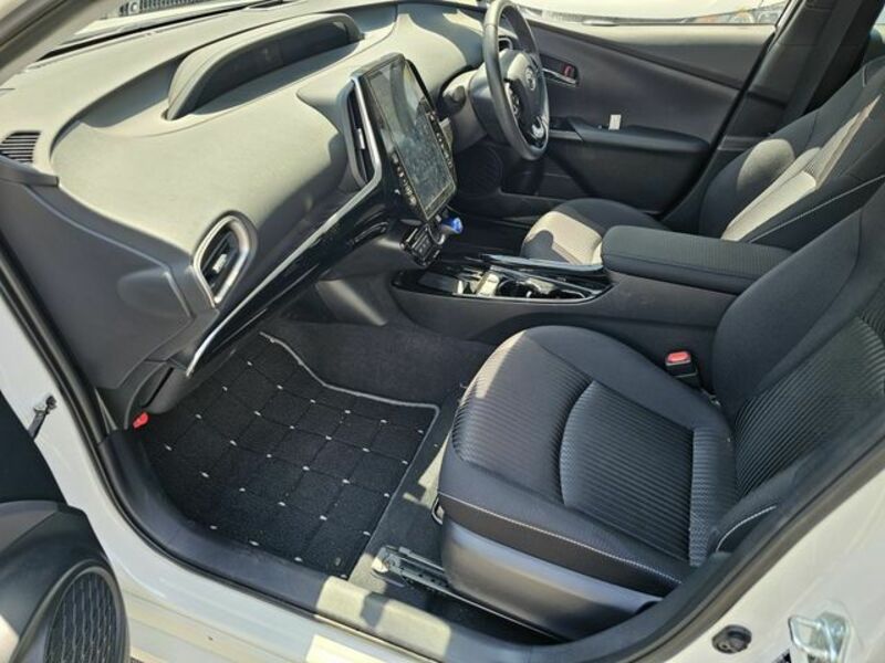 PRIUS PHV-5