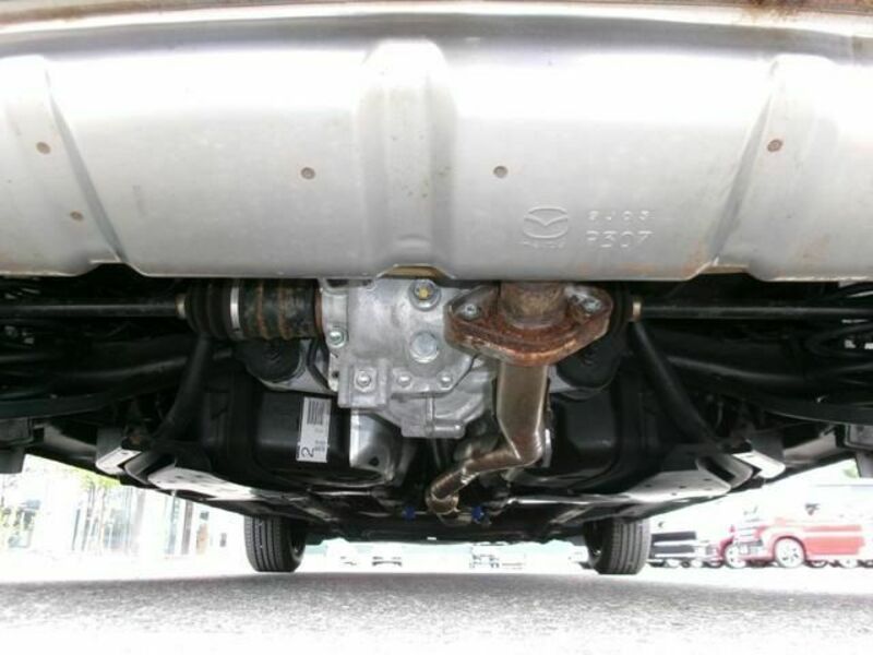MAZDA2