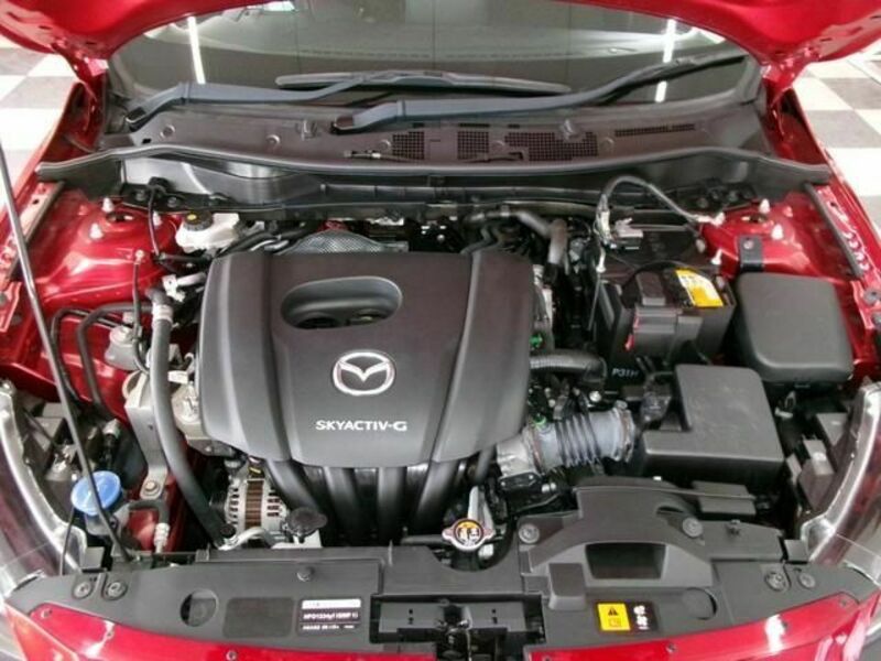 MAZDA2