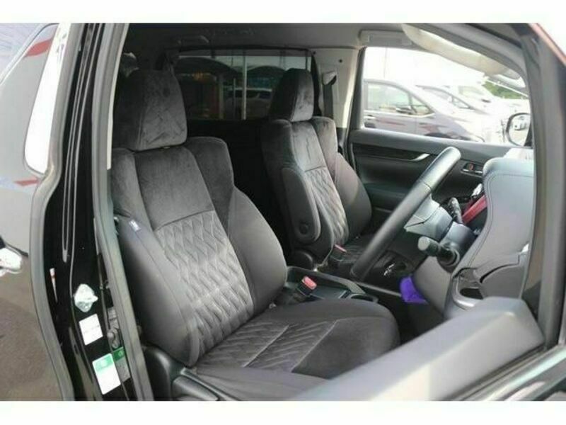 VELLFIRE-13