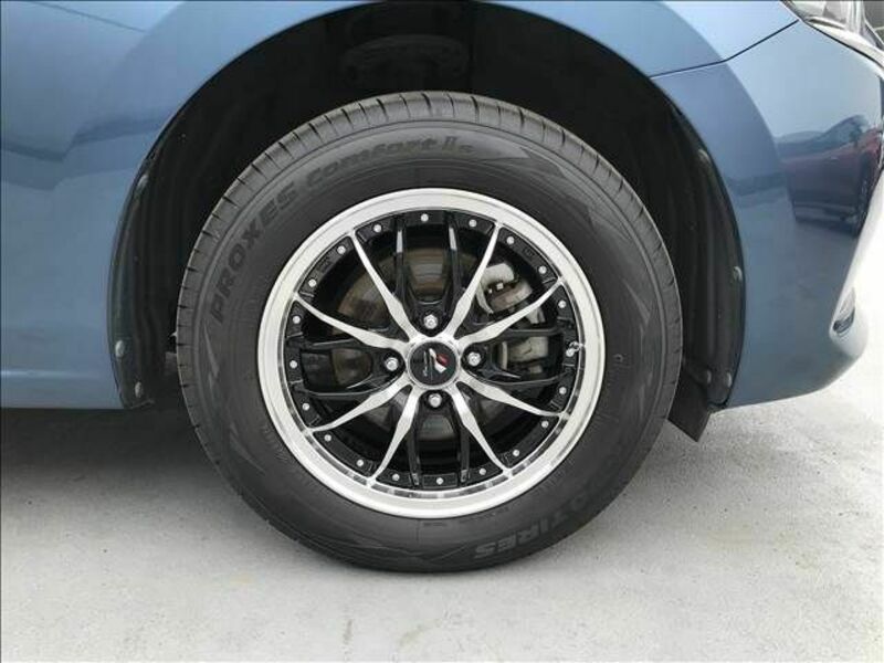 MAZDA2