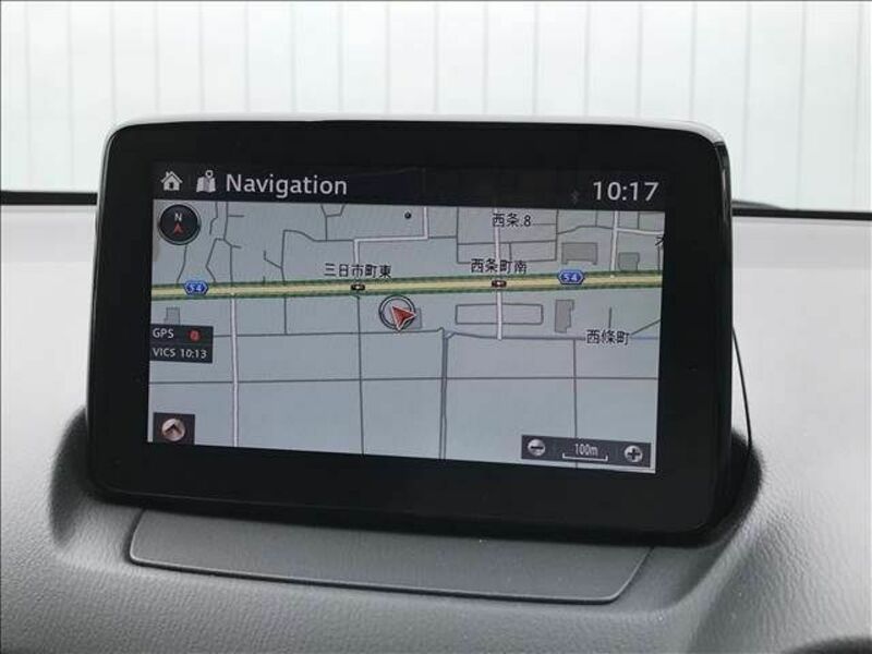 MAZDA2
