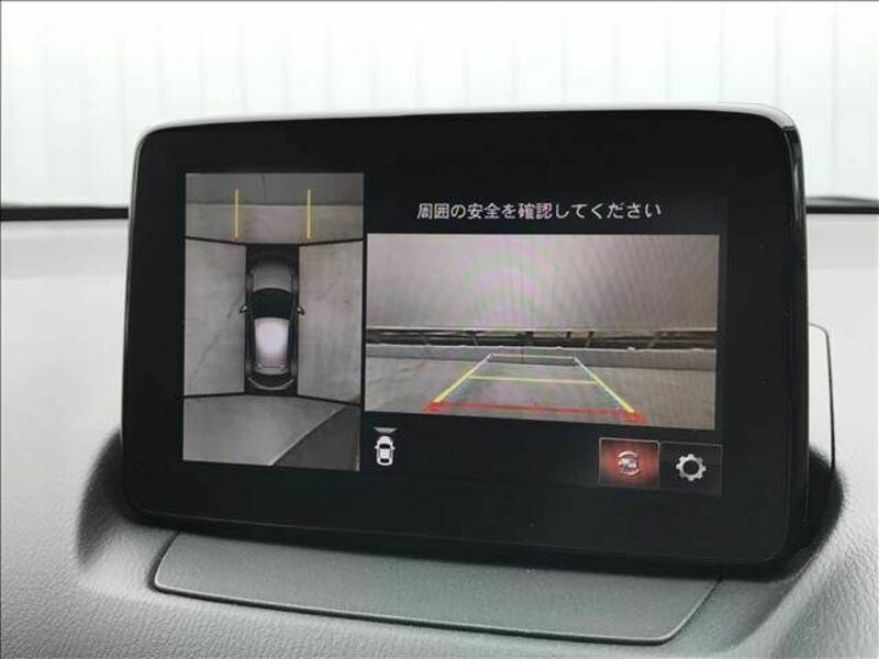 MAZDA2