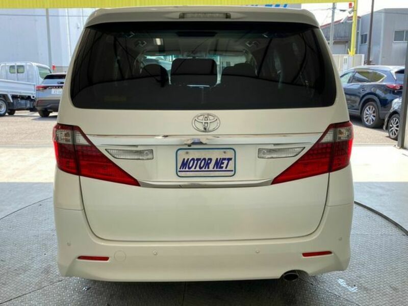 ALPHARD-19