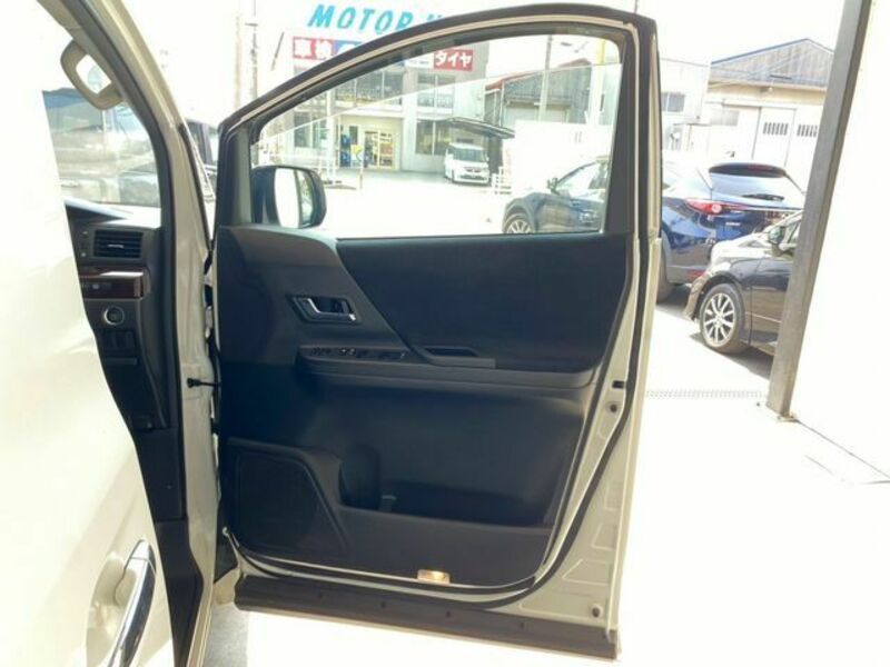 ALPHARD-25