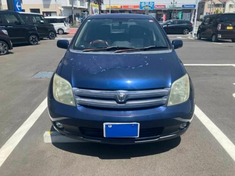 TOYOTA IST