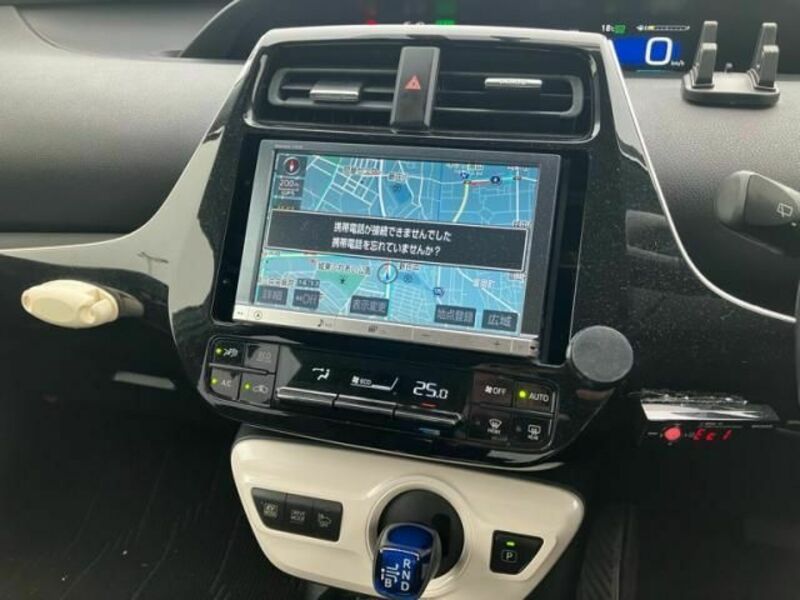 PRIUS-16