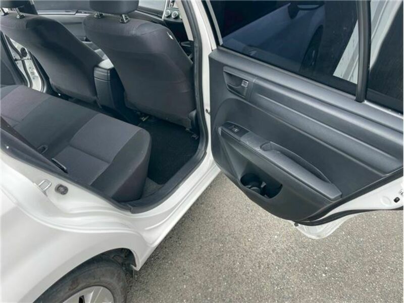 COROLLA FIELDER-16
