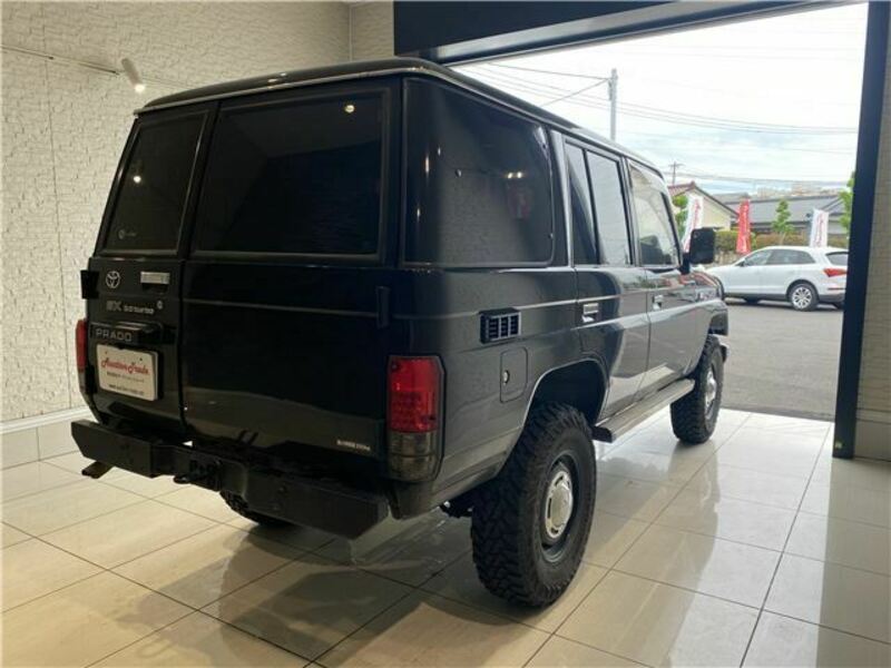 LAND CRUISER PRADO-6
