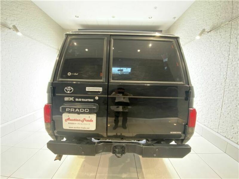 LAND CRUISER PRADO-7