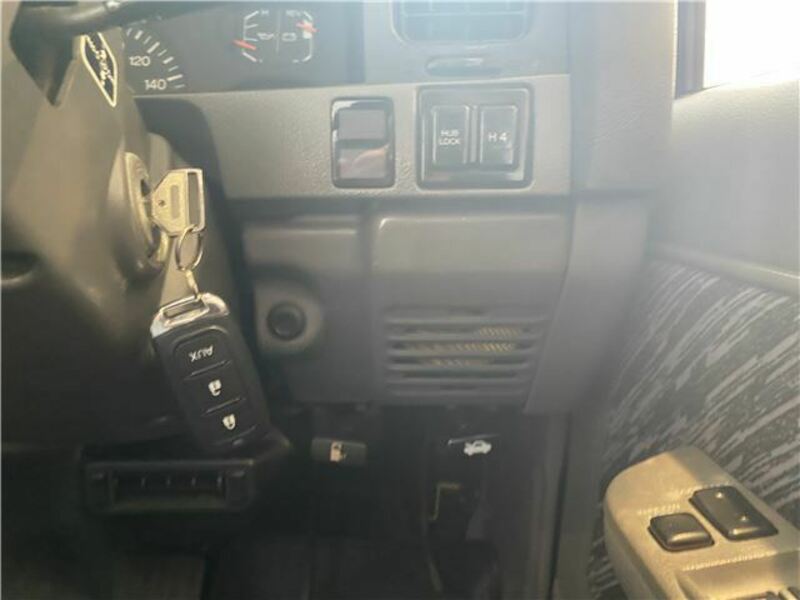 LAND CRUISER PRADO-15