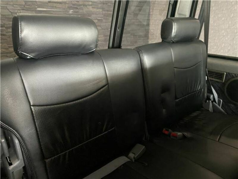 LAND CRUISER PRADO-25