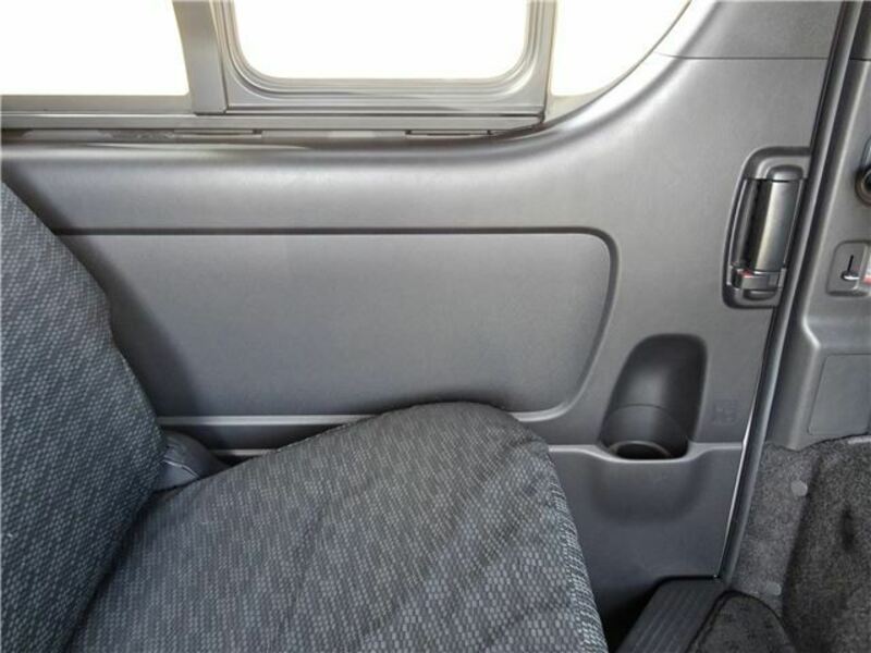 HIACE-10