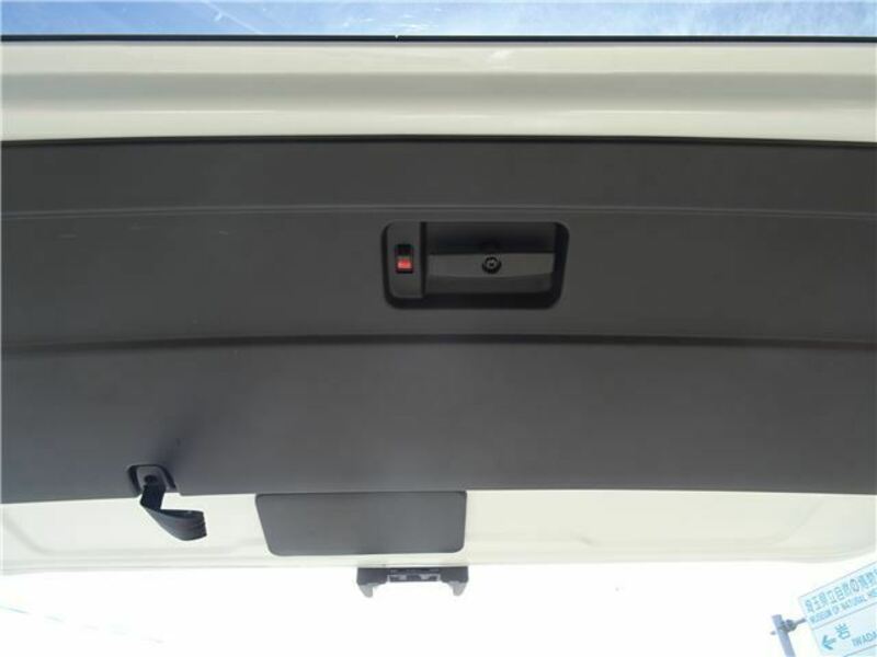 HIACE-11