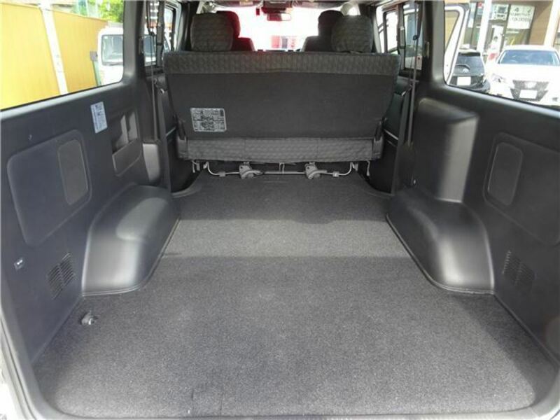HIACE-12