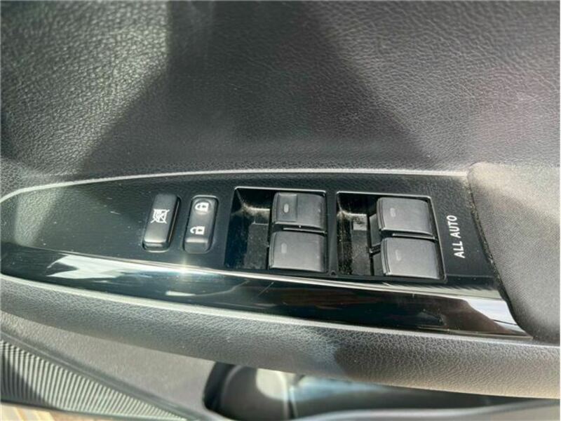 COROLLA FIELDER-17