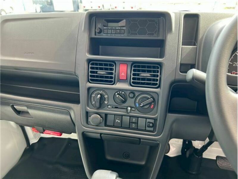 CLIPPER TRUCK