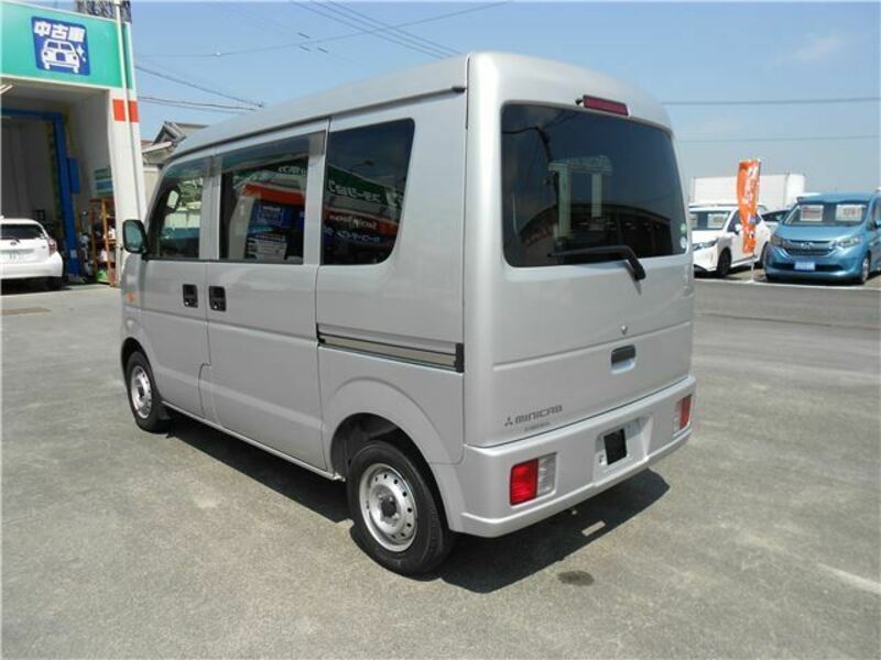 MINICAB VAN