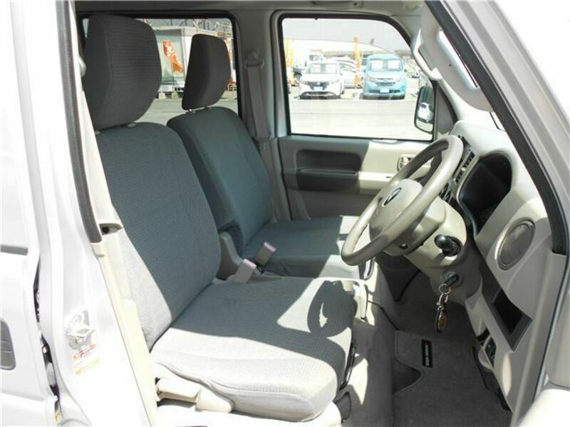MINICAB VAN