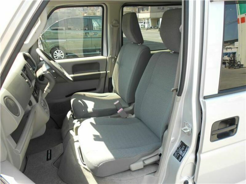MINICAB VAN