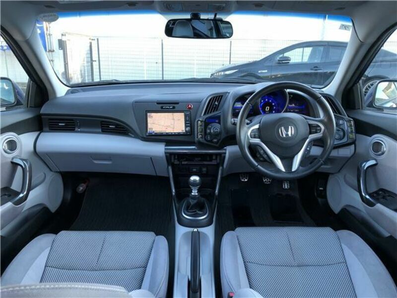 CR-Z-2