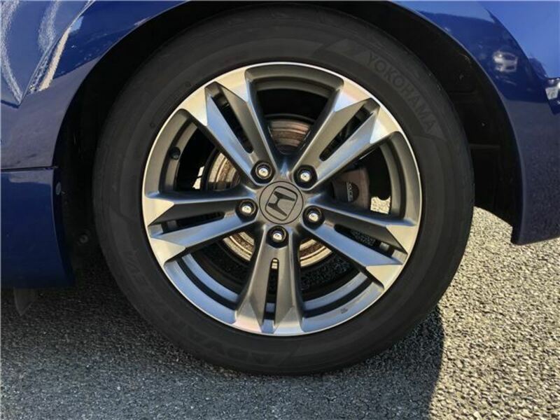 CR-Z-11