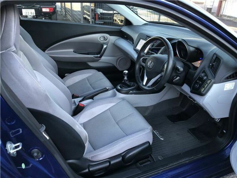 CR-Z-17