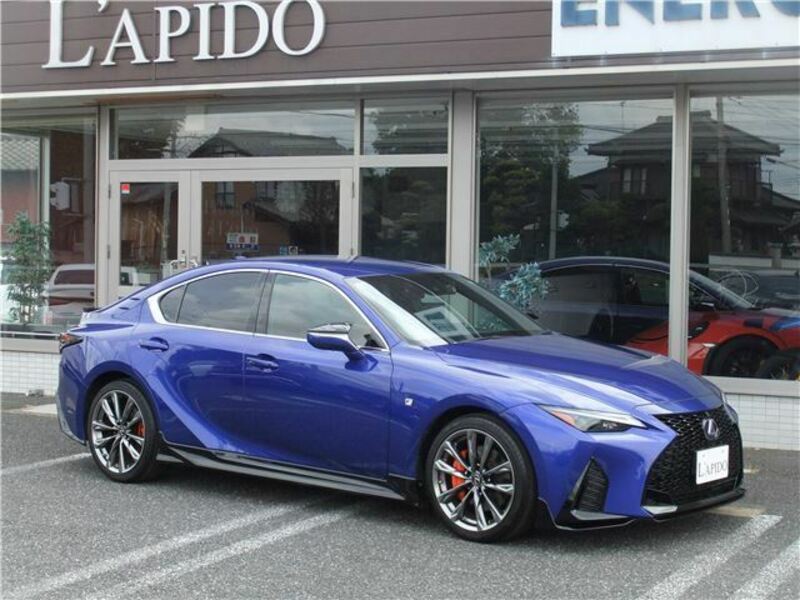 LEXUS IS