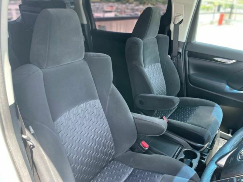 VELLFIRE-12
