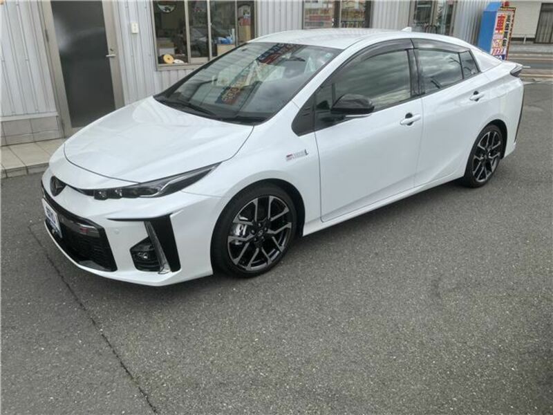 TOYOTA　PRIUS PHV